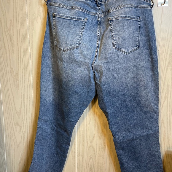 COPY - N/WT ana woman High Rise Straight leg raw hem jeans-self fasten- no zip - Picture 10 of 16